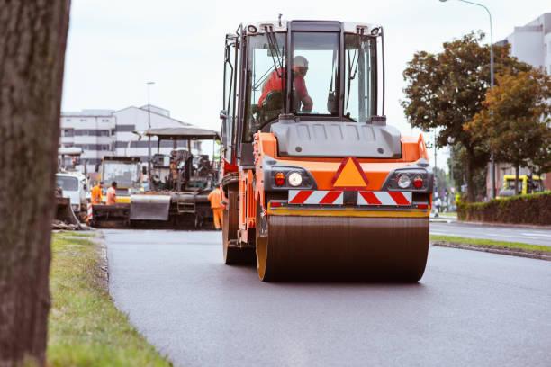 Best Driveway Snow Removal Preparation  in Clinton, IL